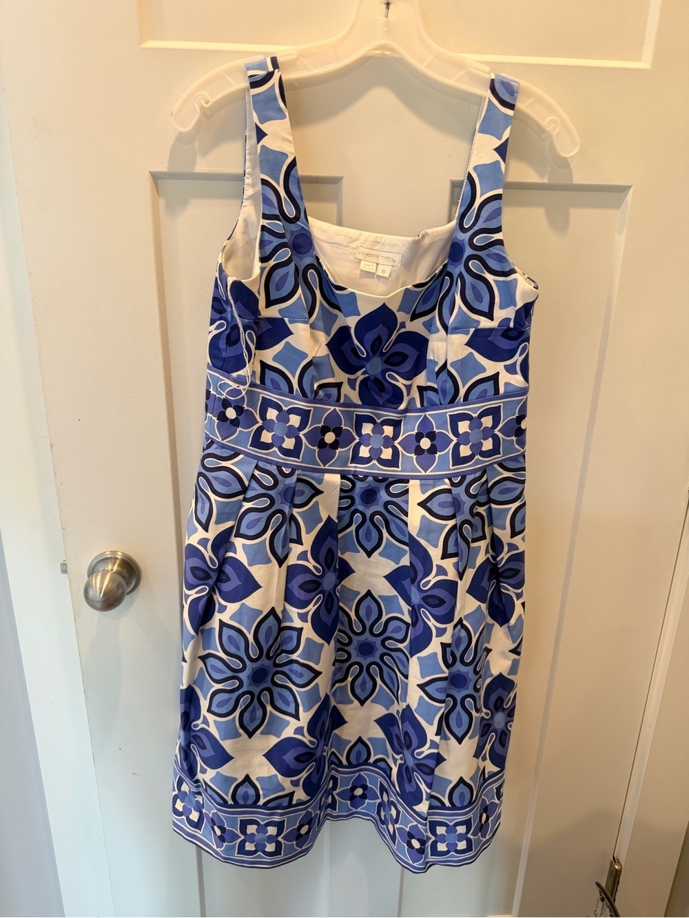 London Times Size 10 Blue White Floral Fit & Flare Cotton Dress